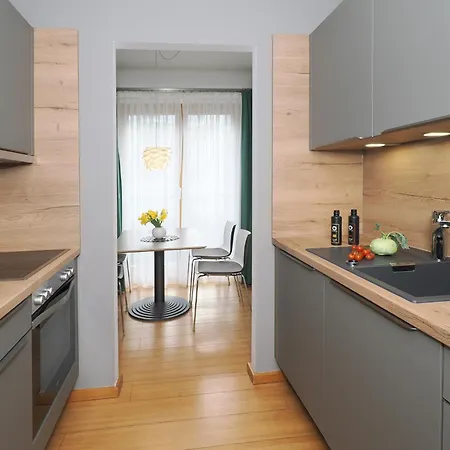 Kaiservillen - Mit 1 Schlafzimmer Und Balkon D112 Apartment *